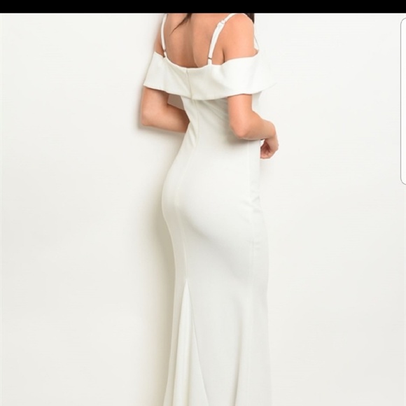 Ivory Formal Gown/Wedding Dress S,M,L DR10 - Picture 4 of 4